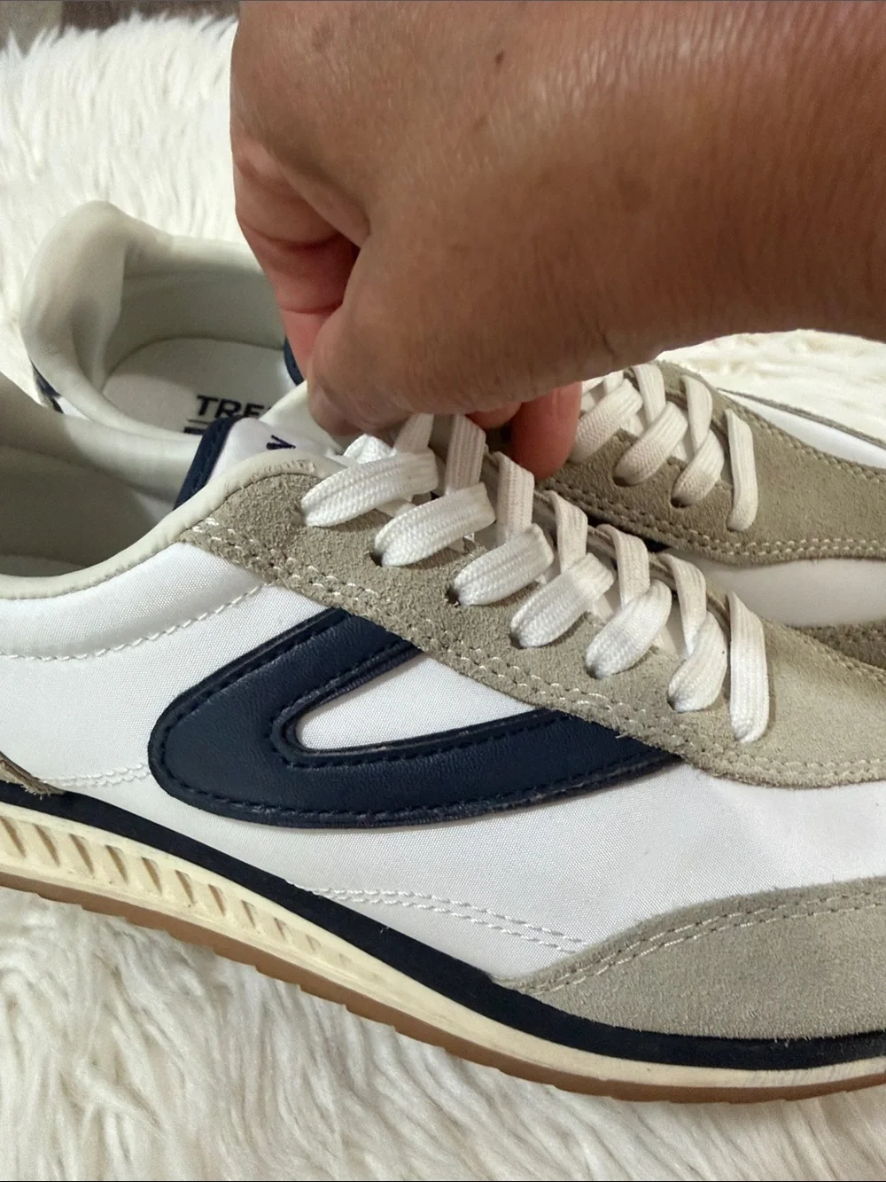 Tretorn Women’s Suede & Canvas Sneakers in Beige, White & Navy Size 6.5